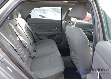 2024 Hyundai Elantra Sel z USA, uszkodzony, nr VIN KMHLS4DG1RU783627